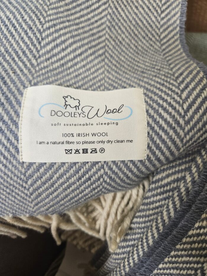 Pure Wool Blankets / Throws - Image 3